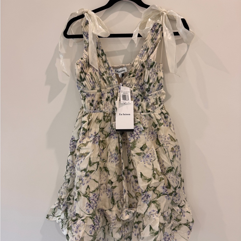 En Saison women's mini floral Dress NWT. Size S